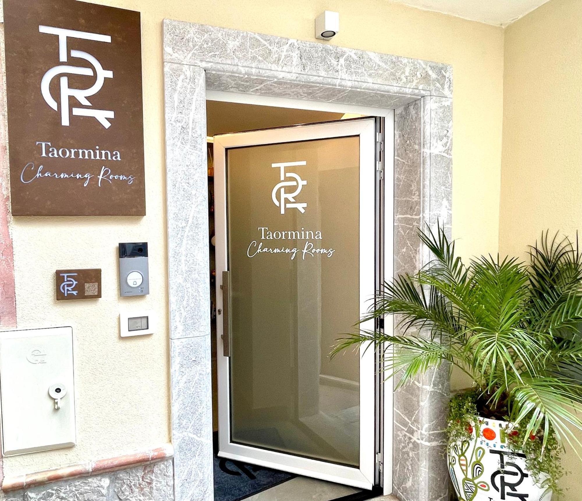 Taormina Charming Rooms Экстерьер фото